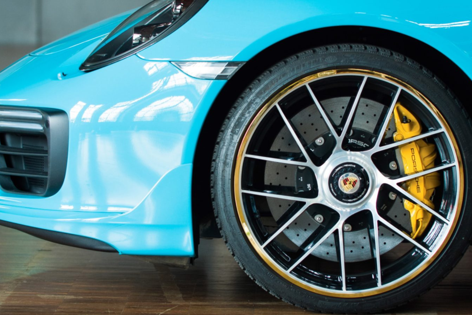 Wat zijn velgbeschermers en waarom aluminium?